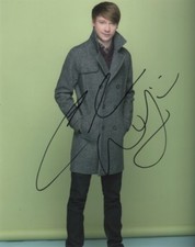 Calum Worthy Austin & Ally Autographed Signed 8x10 Photo COA #S12