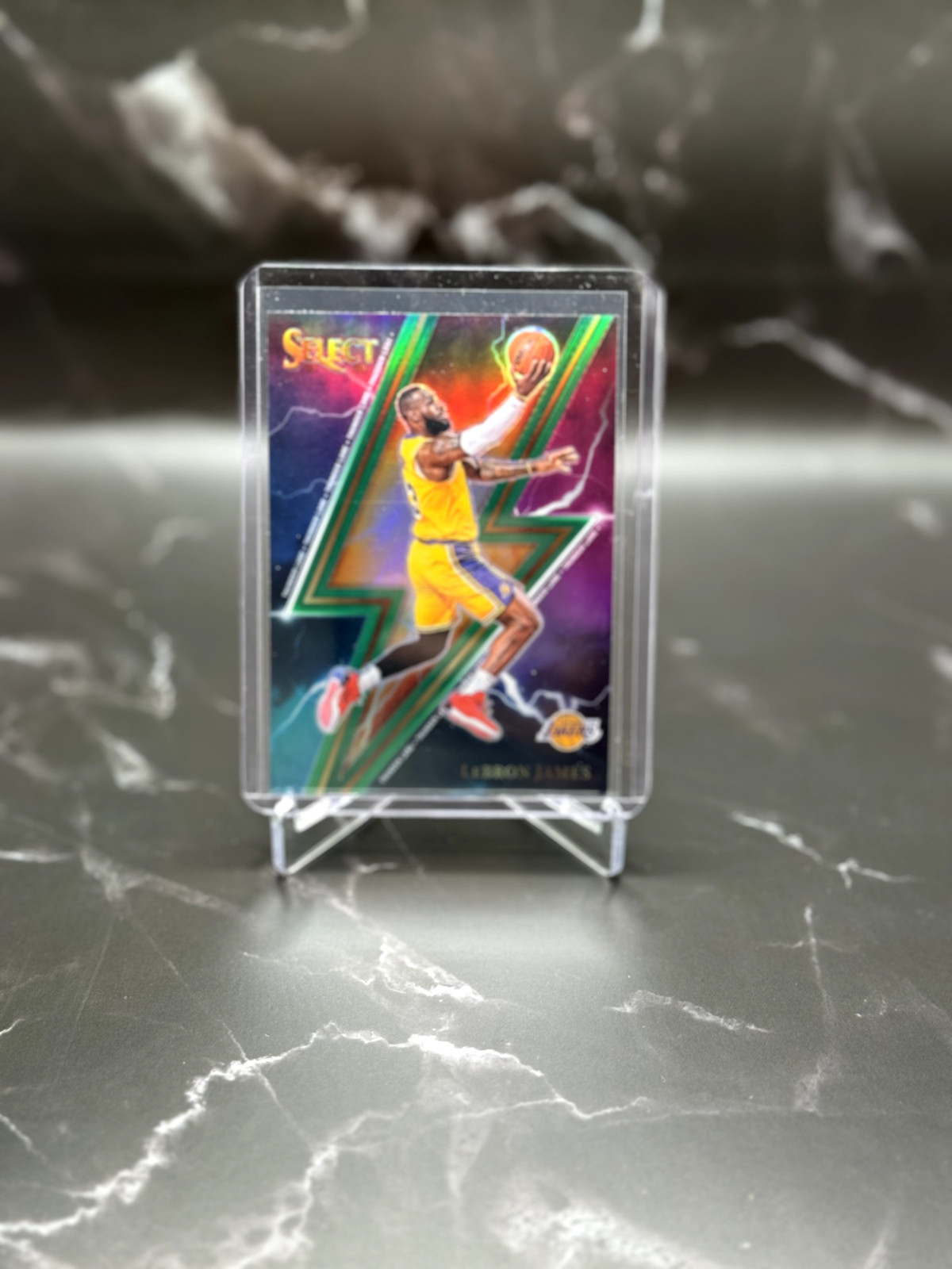 2023-24 Panini Select - Thunder Lane Green Prizm #8 LeBron James