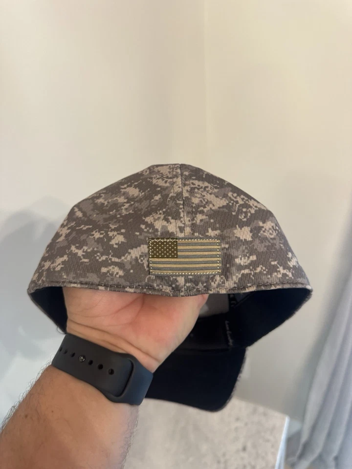 Black Clover LIVE LUCKY Top Golf Camo Strapback Hat Cap - Изображение 4 из 4