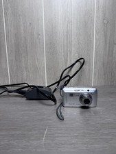 Olympus Stylus 500 5.0MP Digital Camera Silver All-Weather w/ Charger