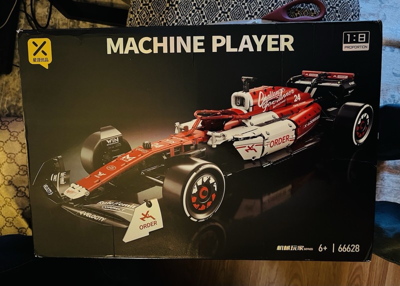 Alfa Romeo F1 C42 1:8 Scale Racing Car Building Block Toy Set 66628 NIB