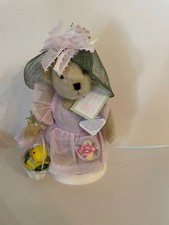 Vintage 1999 Muffy Vanderbear Easter Fantasy  tags and stand