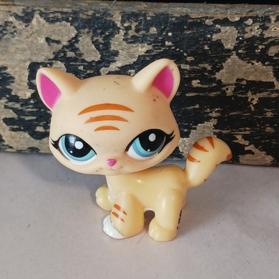 Littlest Pet Shop Authentic  Yellow White Orange Striped Cat Teal Eyes