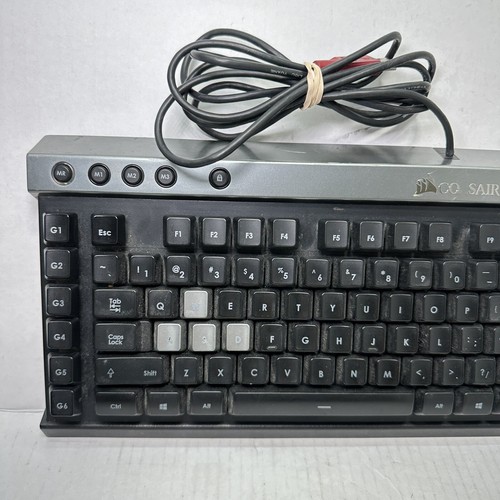 Corsair Raptor K40 Gaming Keyboard - Picture 2 of 8