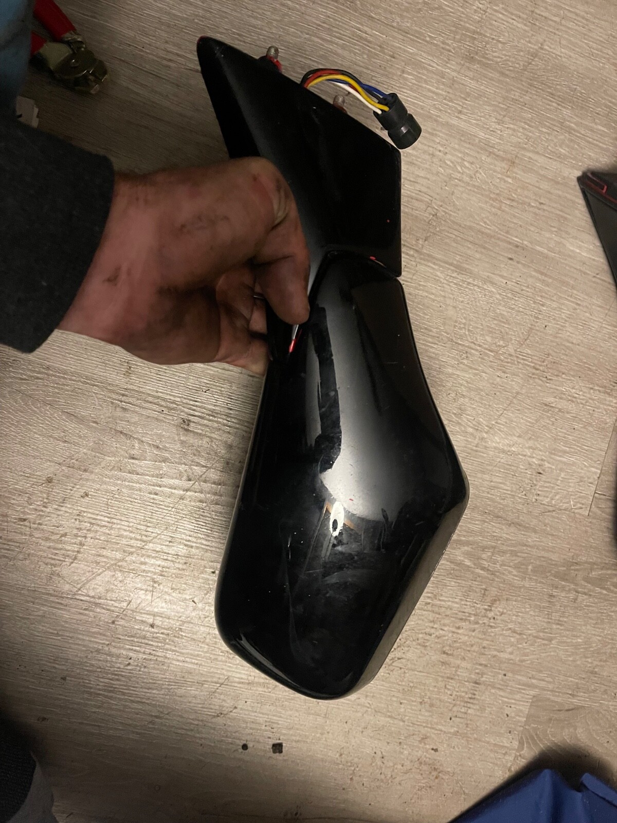 One previous owner, Black ferrari 348 side view mirrors.