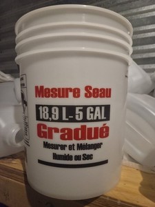 4 Pack - 5 Gallon Graduated Plastic Bucket Pail - Food Grade BPA 🆓 - Mix