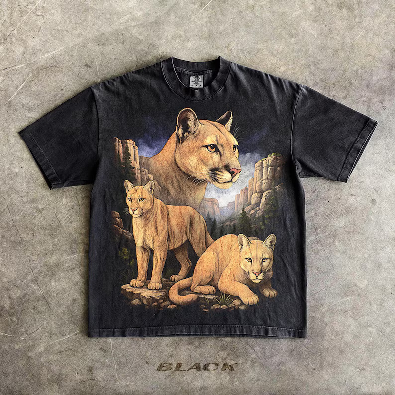 【LYFT希少】 Lion Graphic Vintage Extra Big Vintage Mountain Lion Comfort Tee Retro Style Big Cat Animal