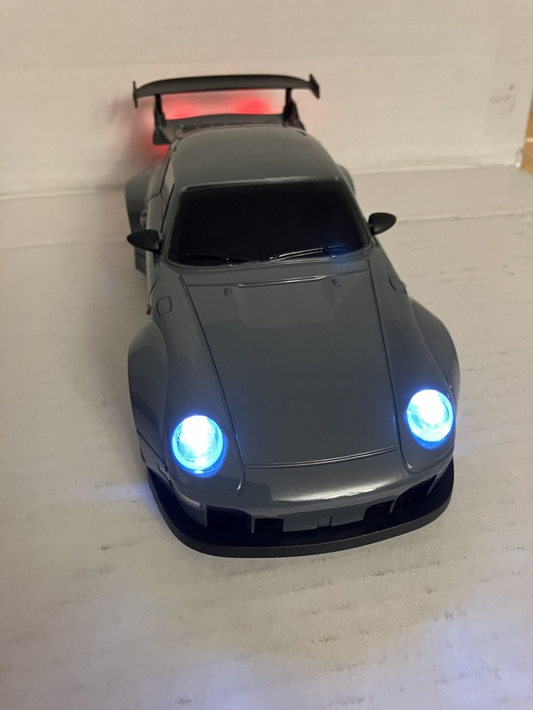 1:24 Scale P914 Porsche AWD RC Drift Car with LED Lights - 3.7V Remote
