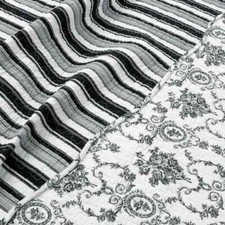 NEW  COZY COTTAGE CHIC WHITE BLACK FLORAL FRENCH ROSE SCROLL SOFT QUILT SET