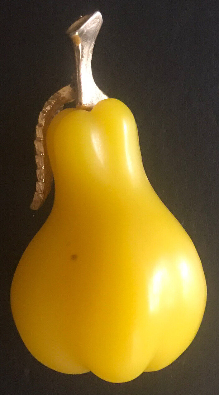 Vintage Matte Yellow & Gold Tone Leaf Stem Pear F… - image 1