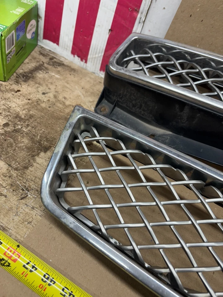 Juego de insertos de rejilla originales Chevrolet Chevy Avalanche Tahoe Suburban 2007-2015 Foto 2 de 4