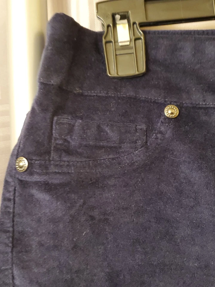 DG2 Diane Gilman NWT Small Pull-On Stretch Velvet Pant Navy Faux Pockets - Image 3 of 4