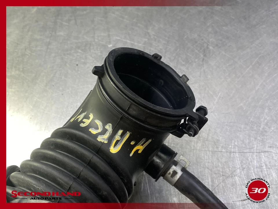 2012 - 2017 Hyundai Accent Air Intake Tube Hose   1.6l OEM - Image 4 of 4