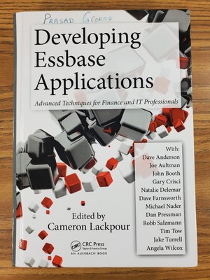 DEVELOPING ESSBASE APPLICATIONS:  By Cameron Lackpour ''CLEAN'' HC