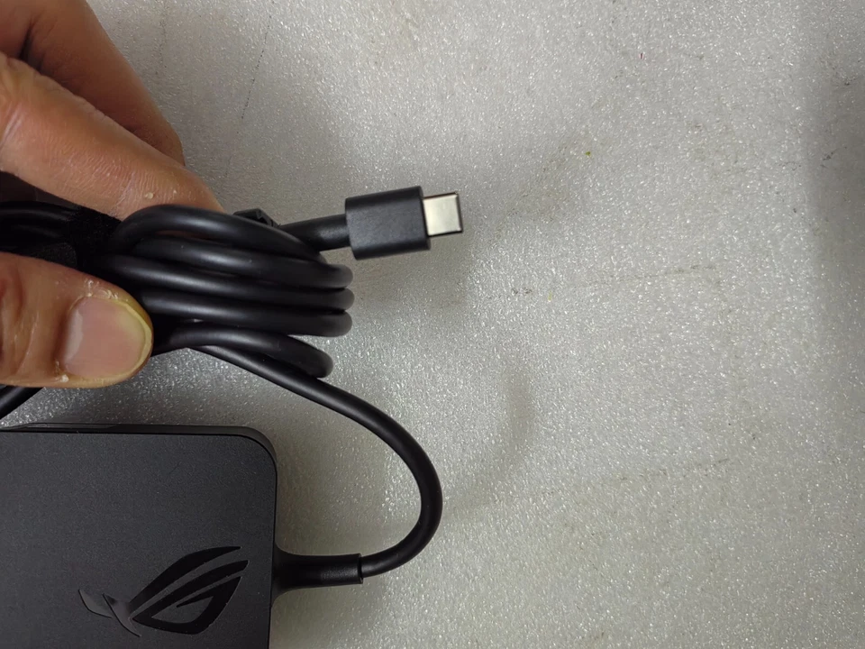 ADP-65JW Z Para ASUS ROG Zephyrus G14 GA401IU-HE001T 20V 3.25A TIPO-C 65W Genuino Foto 4 de 4