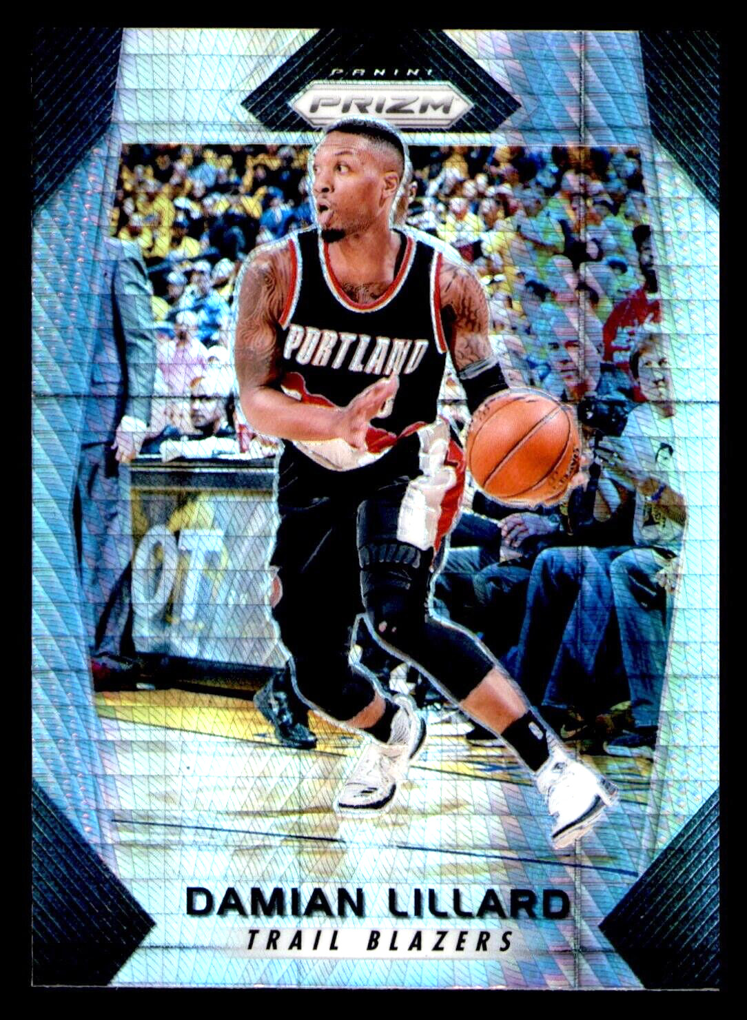 2017-18 Panini Prizm Damian Lillard Hyper Prizm #141 - Portland Trail Blazers