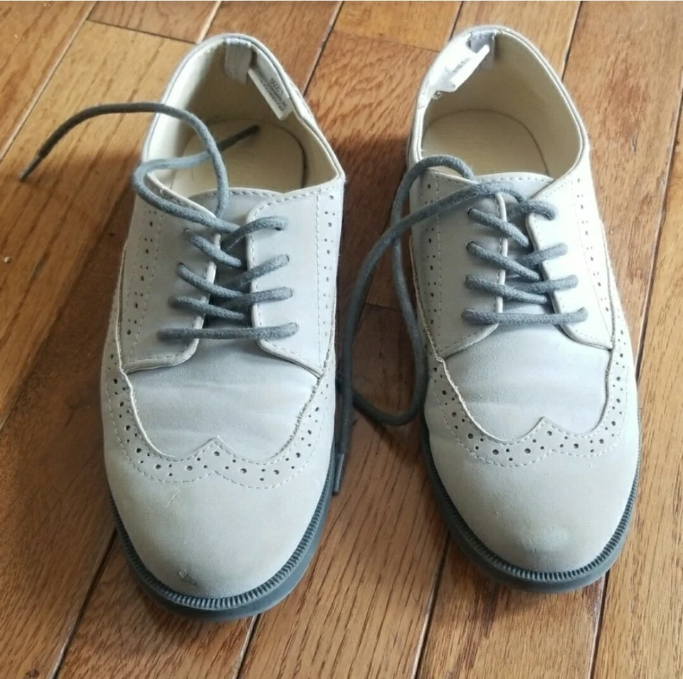 Zapatos de vestir Gymboree talla 1 gris topo pascua Foto 2 de 4