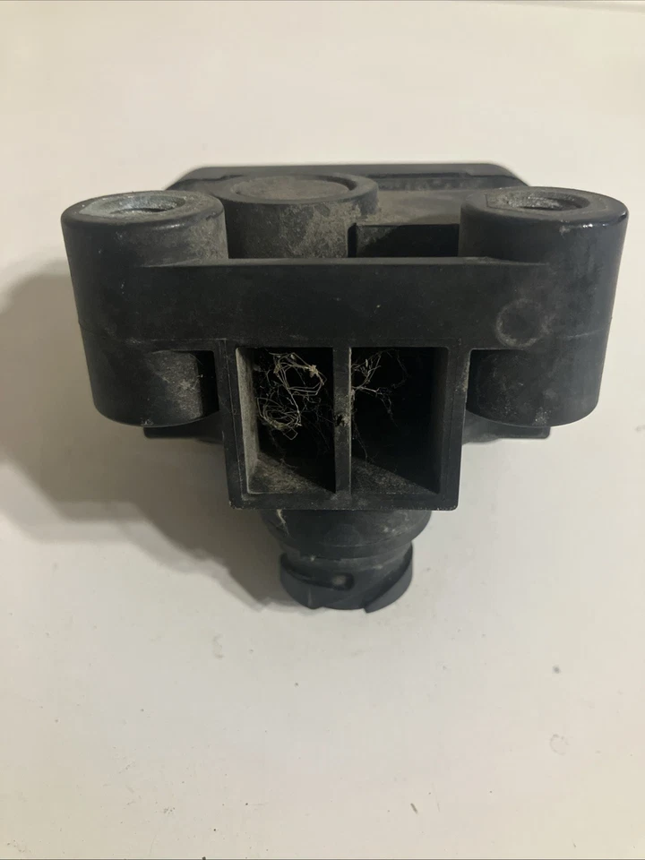 BENDIX ABS SENSOR K0205682E4 0 273 014 010 - Imagem 4 de 4