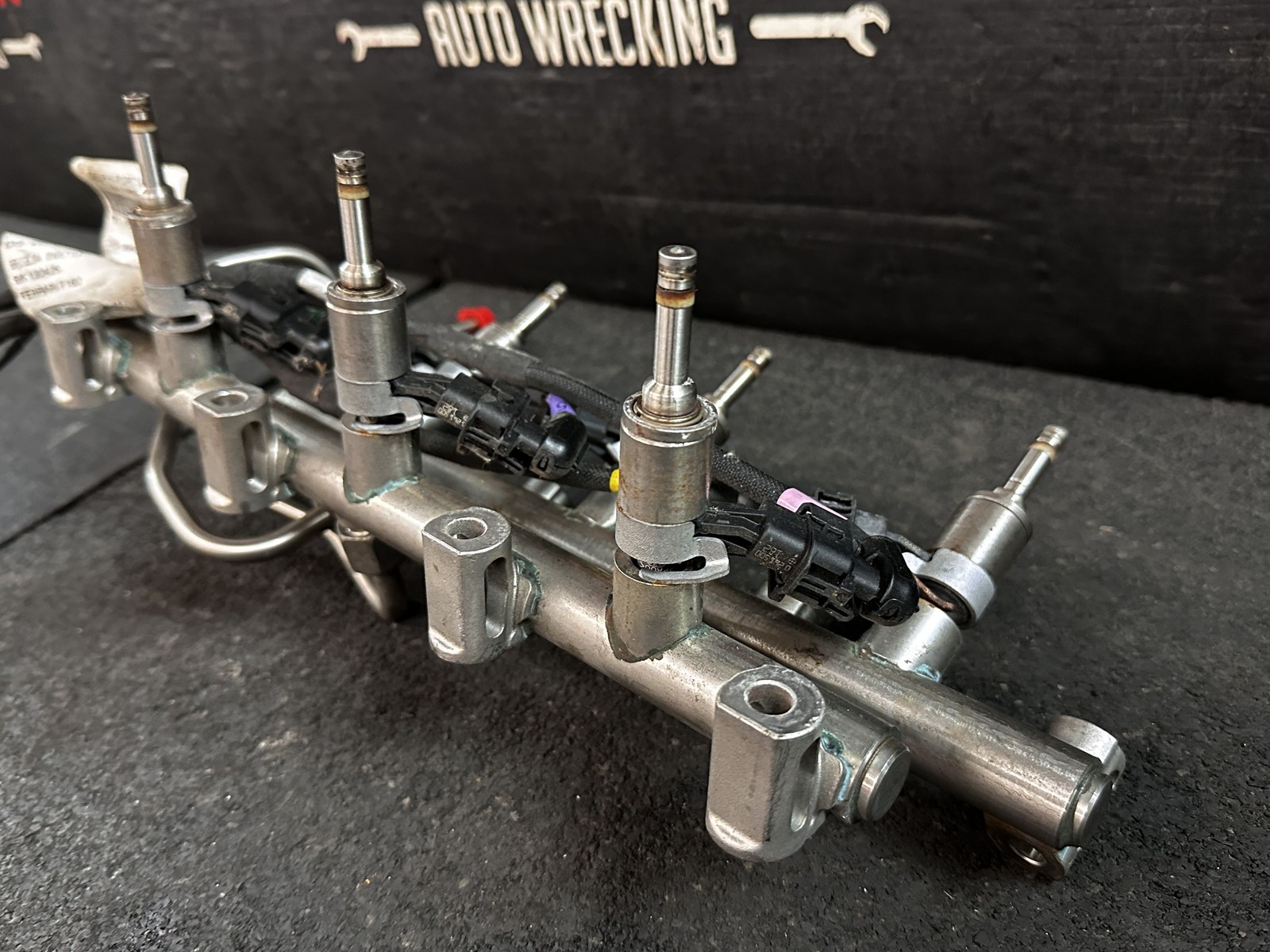 14-19 MASERATI GHIBLI 3.0 FUEL INJECTORS WITH RAIL 000283628