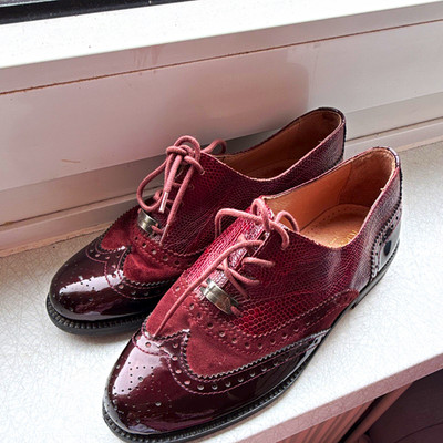 Russell & Bromley Damen Halbschuhe Leder Schnürung Lochmuster Bordeauxrot ,