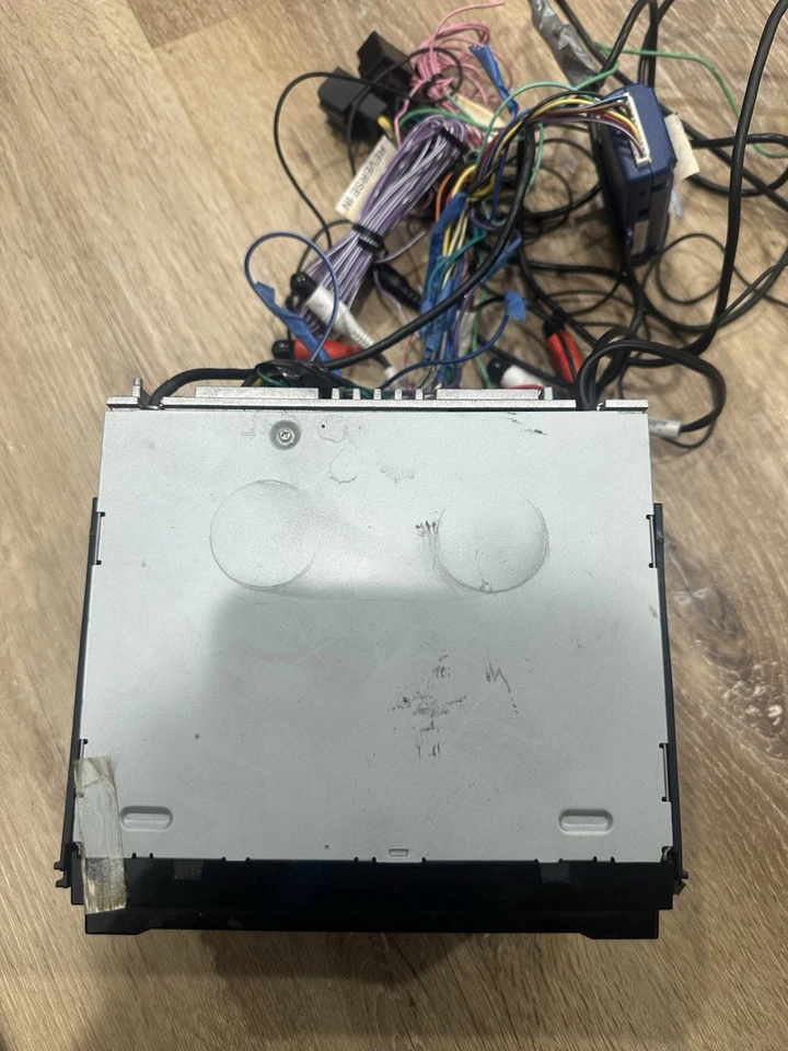 Sony XNV-660BT 6.1-Inch TouchScreen AV Navigation System Navigation - Image 4 of 4