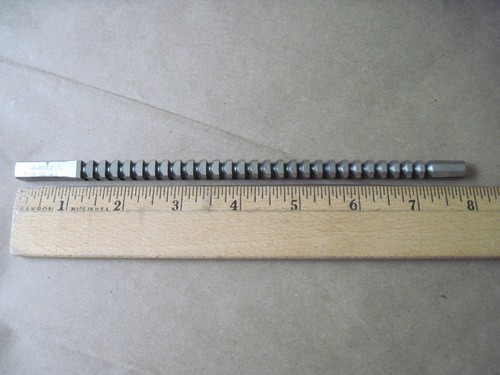 duMont 5/16" Square H.S. Broach, 21/64" Pilot, 7-7/8" OAL, Nice Used - Afbeelding 1 van 12