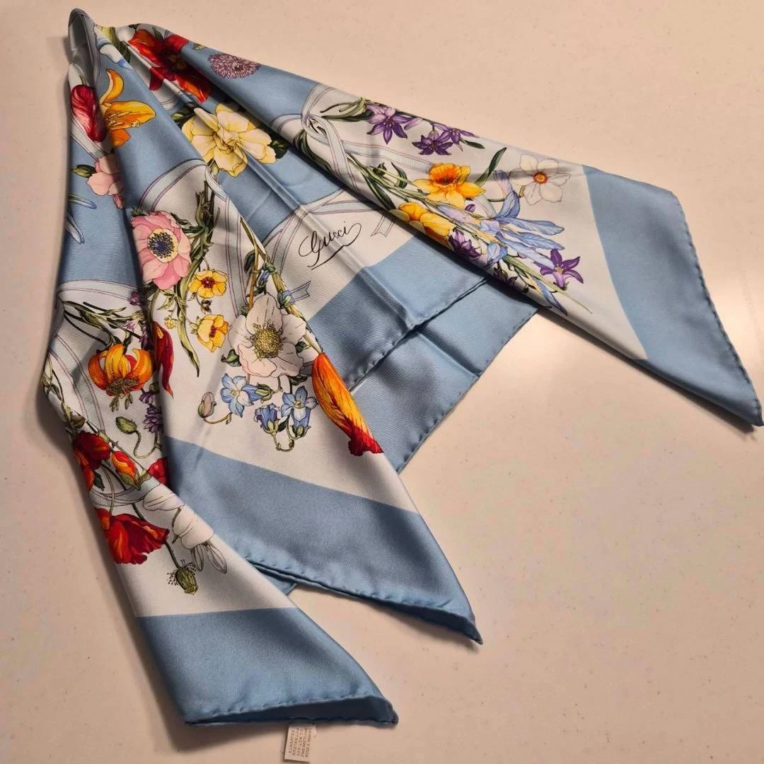 ✨Gucci ヴィンテージ シルクスカーフ バンブートレリス ライトブルー Gucci Blue Floral Scarves & Wraps for Women for sale | eBay