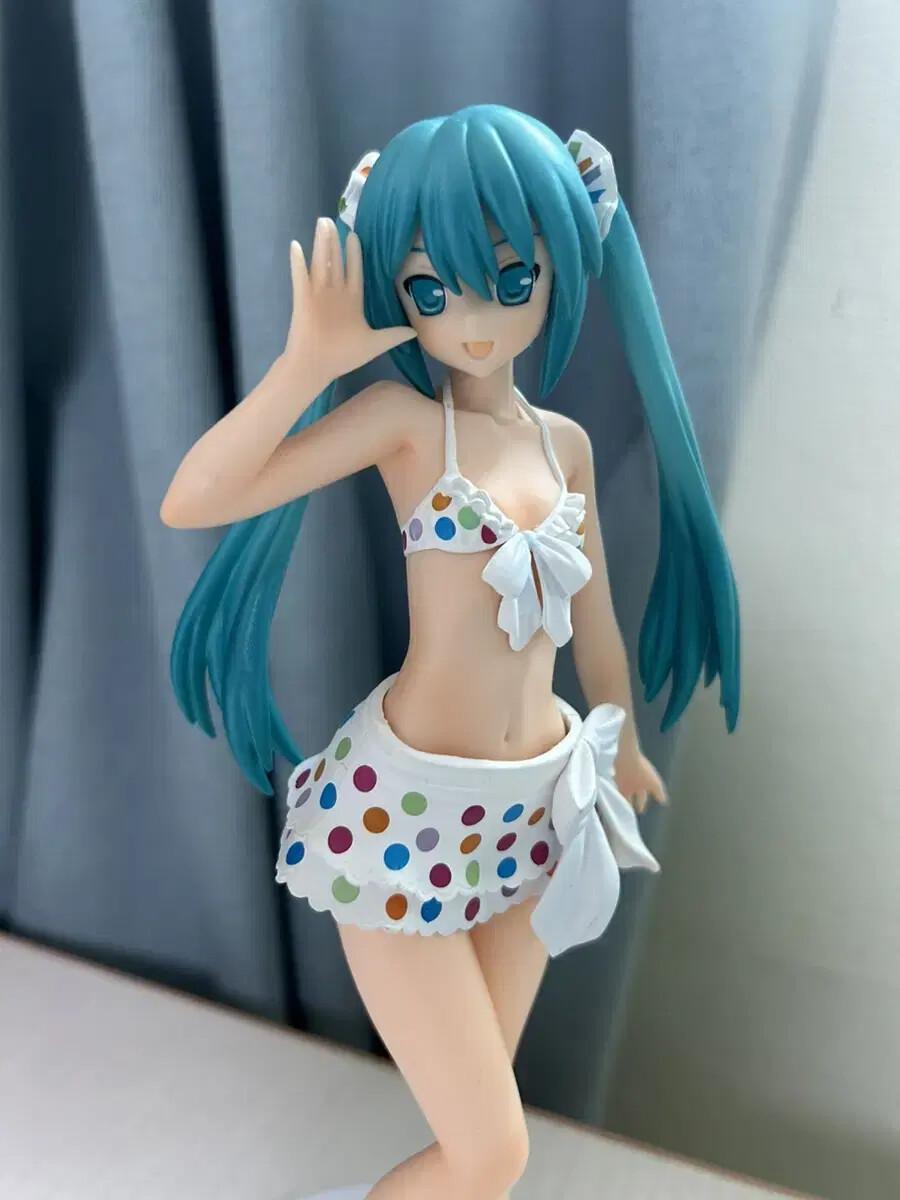 Hatsune Miku Fdiva Swimsuit Polka Dot Figure