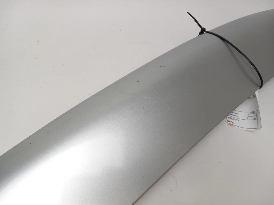 ALERÓN TRASERO PARA VOLKSWAGEN TOUAREG 2004 - 2007 Foto 3 de 4