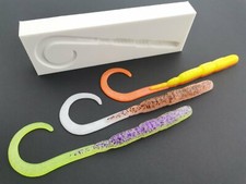 7 inch / 18 cm  Curl Tail Worm Mold by Varna Fishing 