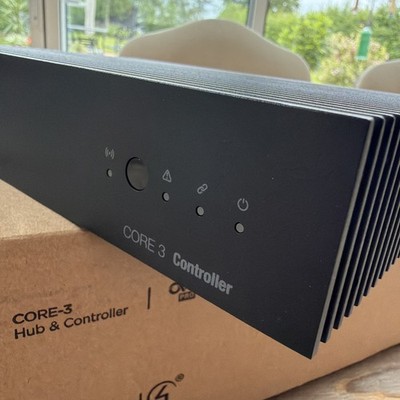 Control4 CORE3 Controller für mittelgroße Projekte oder als Sekundärregler