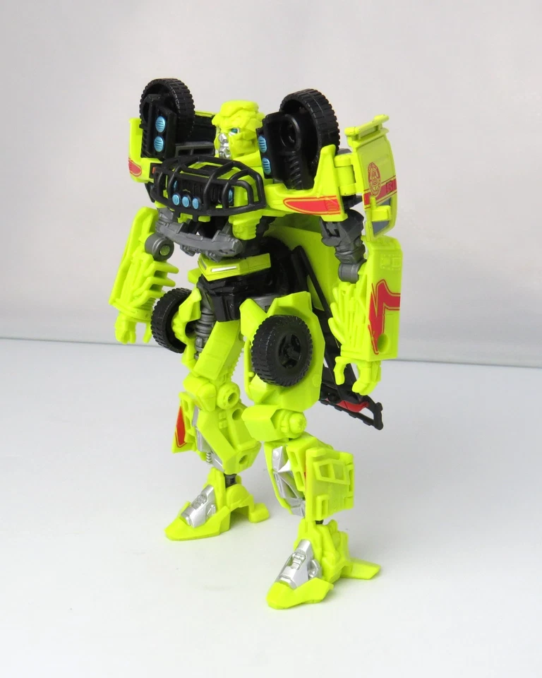 Transformers Ratchet Studio Series Deluxe Class Complete  (SS-10 / 11) - Image 3 of 4