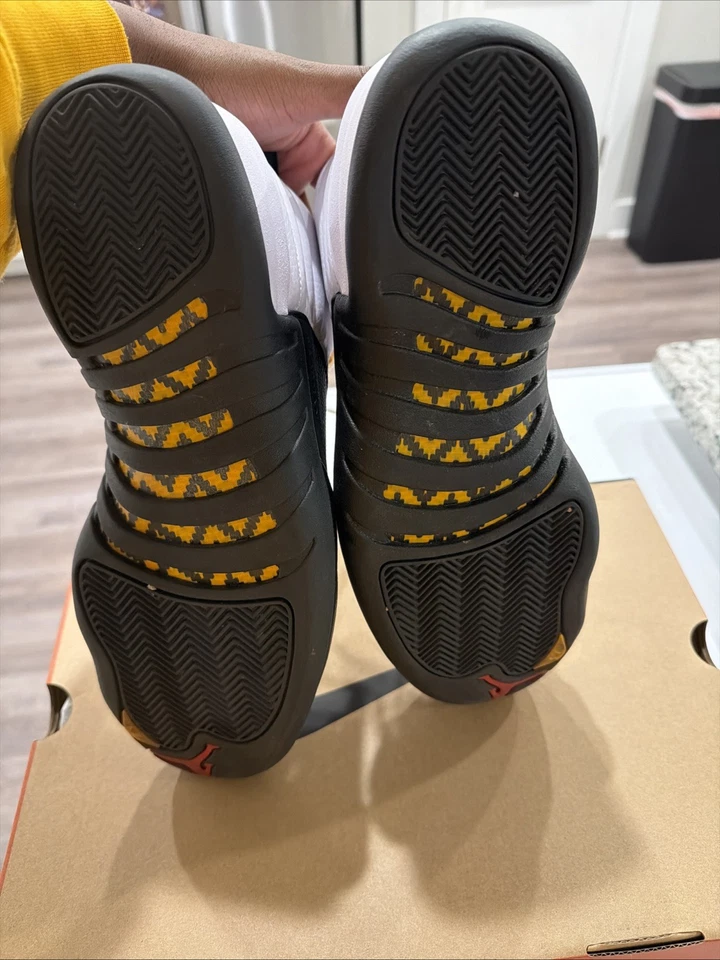Air Jordan 12 Retro 2025 Taxi 10.5 Foto 4 de 4