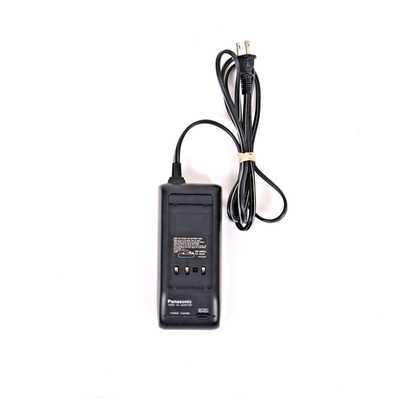 Quasar VM-D52 VHS-C Palmcorder 700x Zoom w/ Battery/Charger - 401