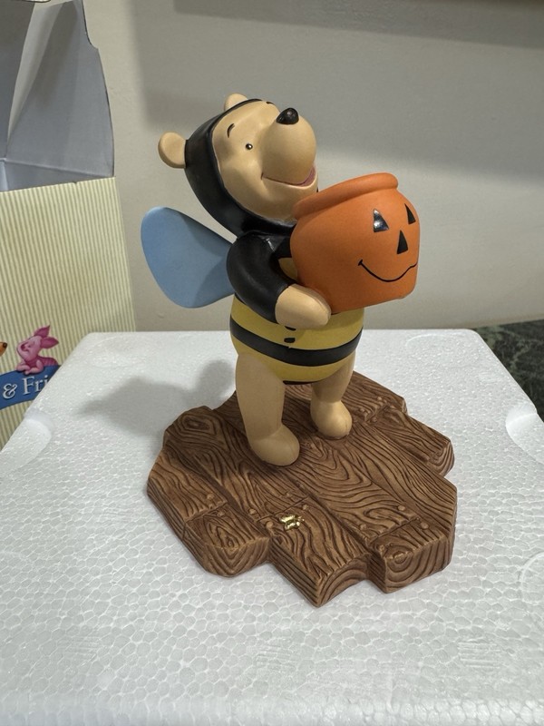 Pooh & Friends "Tricks And Treats For Someone Sweet" Halloween Vintage