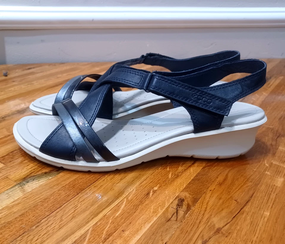 Ecco Felicia Cross 女式 10/10.5 码美国黑色休闲绑带凉鞋 — 第 4/4 张图片