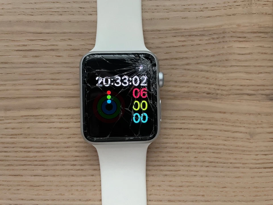 Apple Watch Serie 1 de 42mm  + 11 Correas + 2 cargadores | Pantalla rota - Imagen 4 de 4