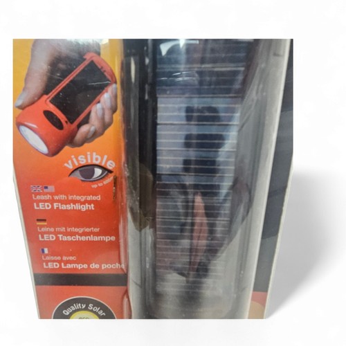 Dog Lead With Solar Powered Torch Weatherproof Dog Leash Light Up Your Walk - Picture 6 of 8
