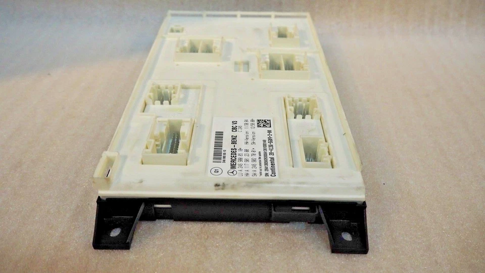 MERCEDES BENZ W117 2013 RELÉ CAJA DE FUSIBLES UNIDAD SAM MÓDULO DE CONTROL A2469008510 #1161 Foto 4 de 4