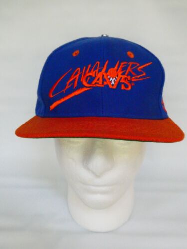 Mitchell & Ness Cleveland Cavaliers Blast Wash Slouch Strap Dad