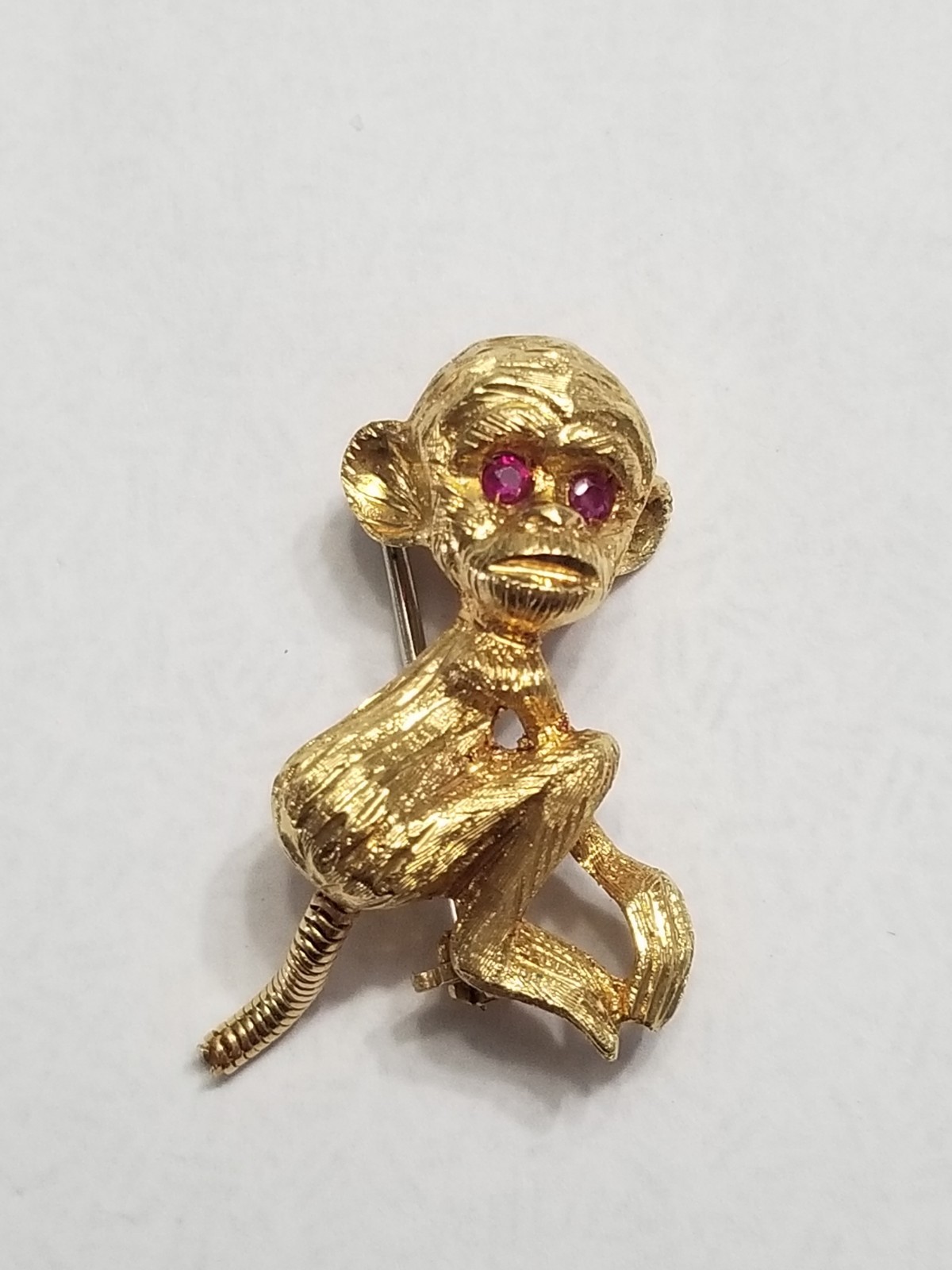 Solid 18k Yellow Gold Monkey Pin With Ruby Eyes G… - image 1