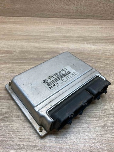 8D0907557S 0261204183 Volkswagen Audi Skoda Motorsteuergerät Motormodul Einheit gebraucht Bo