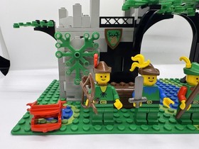 LEGO Castle: Forestmen's Crossing (Set 6071) 100% Complete w/ instructions 