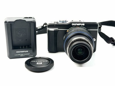 Olympus PEN E-PL1 12.3MP Digital Mirrorless Camera w/  M. Zuiko 14-42mm Lens Kit