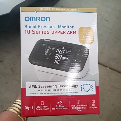 New Omron BP7465 10 Series Upper Arm Blood Pressure Monitor w/AFib Screening