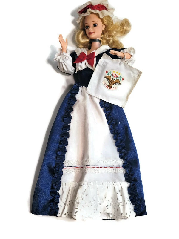 Colonial barbie 1994 deals