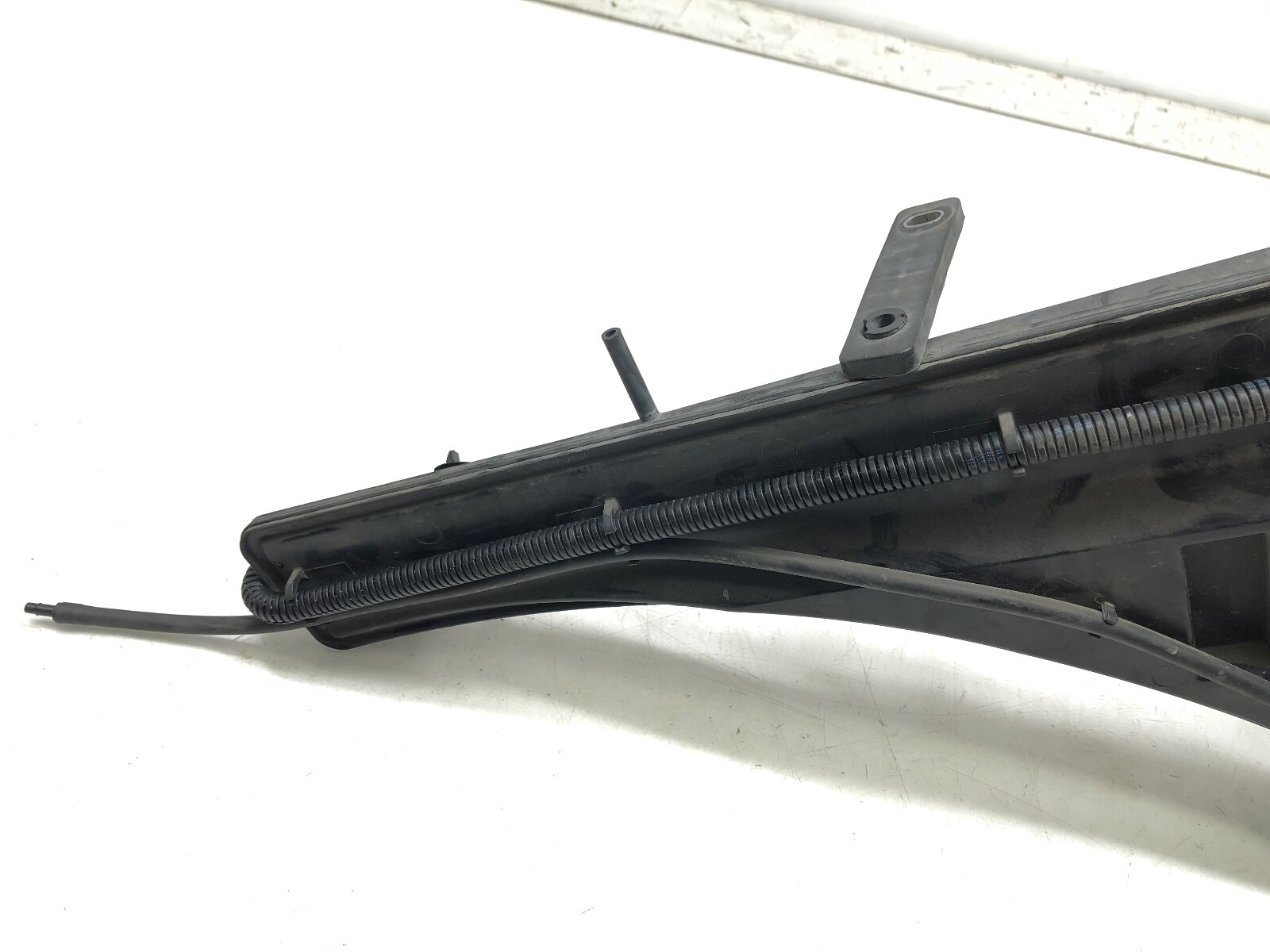 2014-2020 MASERATI GHIBLI WINDSHIELD WASHER FLUID TANK BOTTLE RESERVOIR OEM.