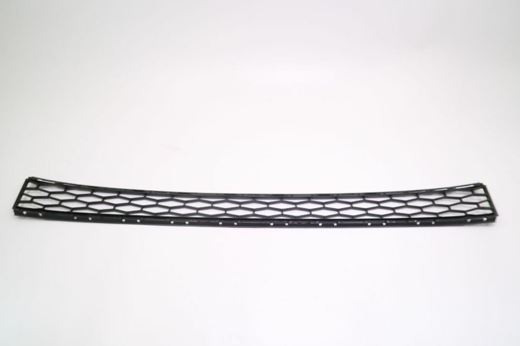 Maserati Ghibli front bumper center grille #759