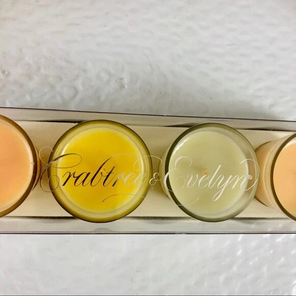 Caja de colección de velas vintage Crabtree & Evelyn 4 votivas para el hogar Foto 2 de 4