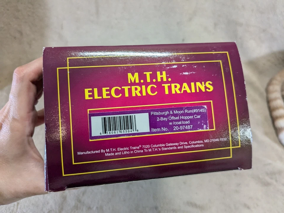 MTH 20-97487 O P&MR PGH MOON RUN Offset 2-Bay Hopper Car w/Coal Load 9145 - Image 4 of 4